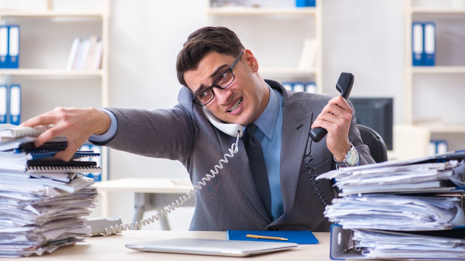 Does Your Business Need an Online Booking System? 5 Signs It Does